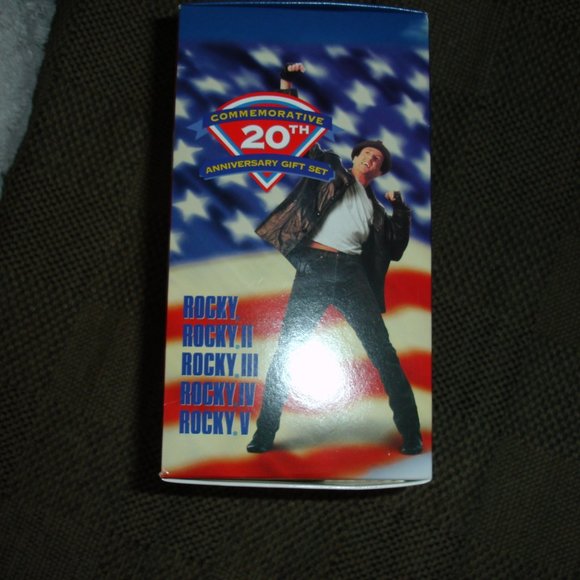 Classice Rocky Commemorative 20th Anniversary Gift Set VHS - Complete Set !!!! - Picture 7 of 7